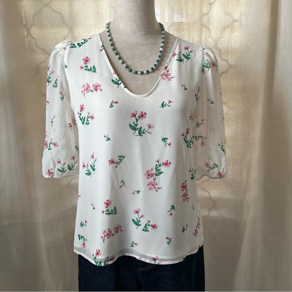 Express Women's Cream Floral Blouse Vneck Chiffon Puff Sleeves Elastic Cuffs XS - Picture 1 of 9